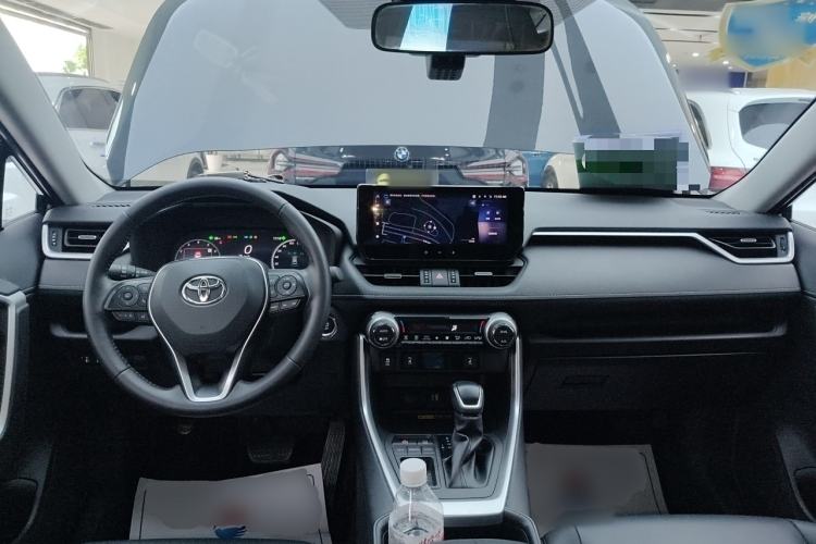 Used Toyota RAV4 2023 2.0L CVT Two-Wheel Drive Fashion Plus Edition
