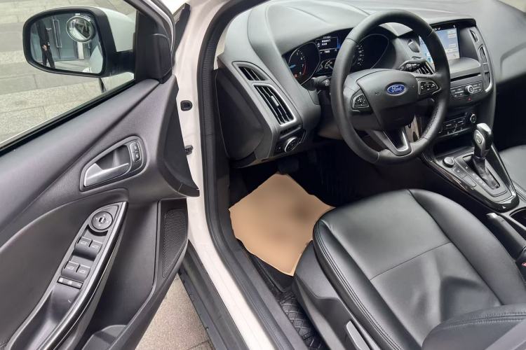 Used Ford Focus 2017 Sedan EcoBoost 180 Automatic Elite Model
