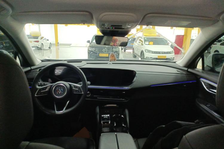 Used Buick Envision 2025 Encore Plus 28T Two-Wheel-Drive Platinum Edition