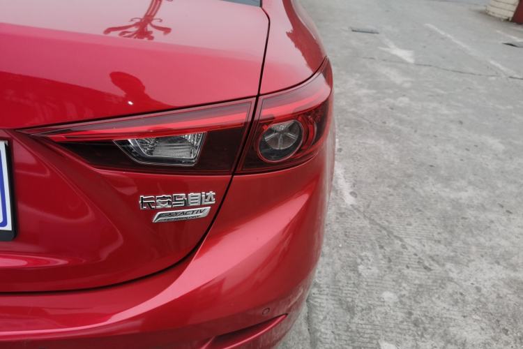 Used Mazda Mazda 3 Axela 2017 Sedan 1.5L Automatic Luxury Model Emission Standard China V
