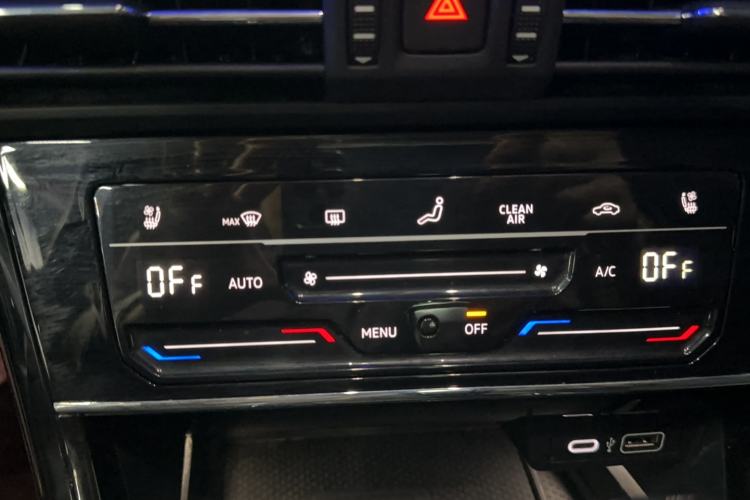 Used Volkswagen Passat 2022 330TSI Starry Luxury Edition Custom Version
