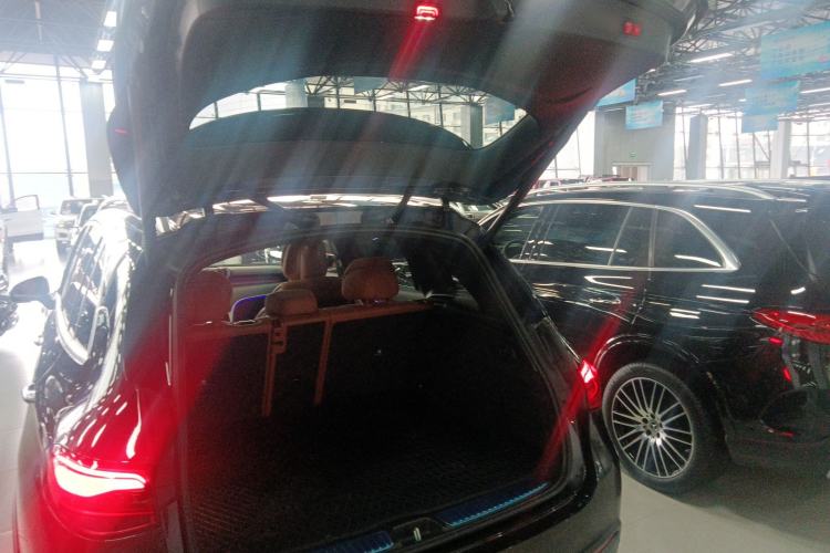 Used Mercedes-Benz GLC 2023 Facelift GLC 260 L 4MATIC Dynamic Version 5 Seats