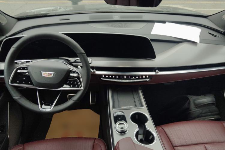 Used Cadillac XT5 2025 2.0T Platinum Edition
