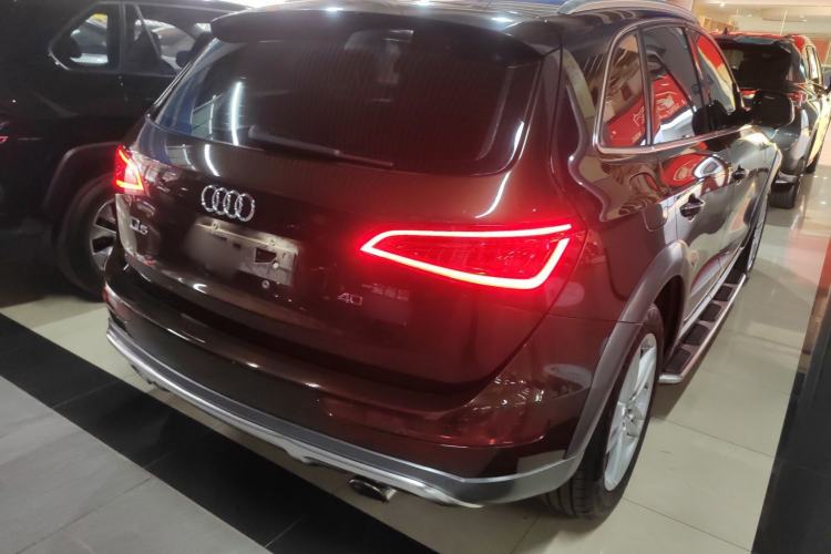 Used Audi Q5 2017 Plus 40 TFSI Technology Model