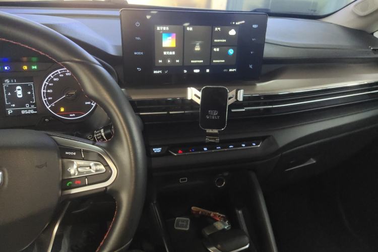 Used Geely Auto Vision X3 2021 PRO 1.5L CVT Deluxe Model
