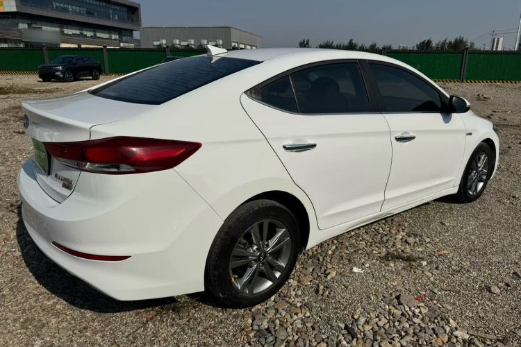 Used Hyundai Elantra 2016 1.4T Dual-Clutch Xuan Dong · Dynamic Version
