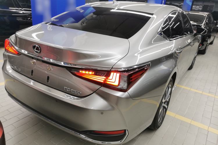 Used Lexus ES 2020 260 Excellence Edition