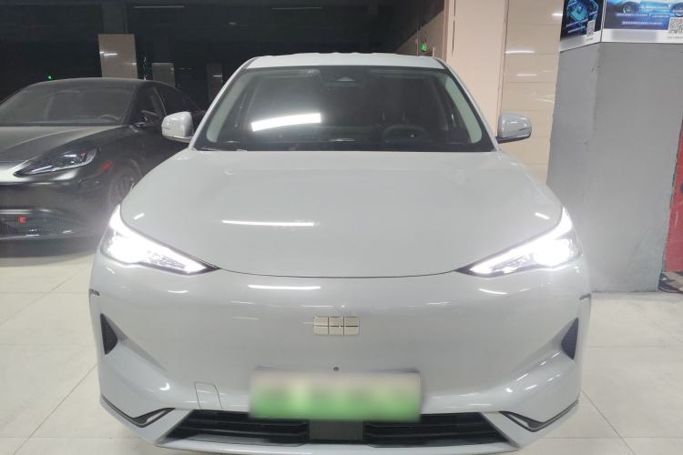 Used  E5 2024 530km Long-Range Version
