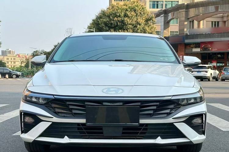 Used Hyundai Elantra 2023 1.5L CVT GLX Elite Edition
