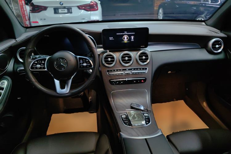 Used Mercedes-Benz GLC 2021 GLC 260 L 4MATIC Luxury Model