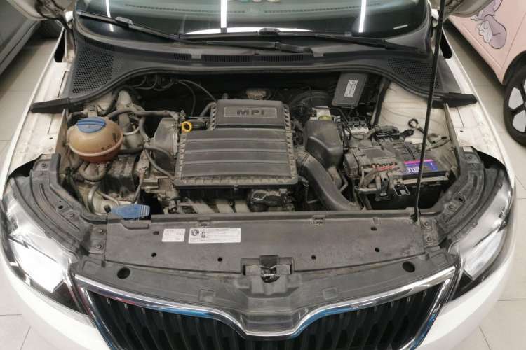 Used Skoda Rapid Spaceback 2016 Revised 1.6L Automatic Chuanxing Version
