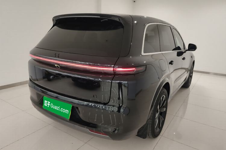 Used Li Auto L8 2023 Air model
