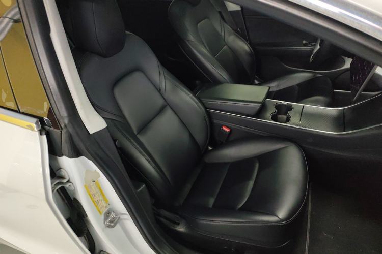 Used Tesla Model 3 2019 Long-Range All-Wheel-Drive Version
