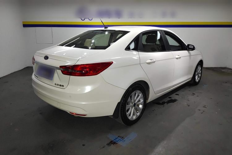 Used Ford Escort 2015 1.5L Automatic Fashion Model
