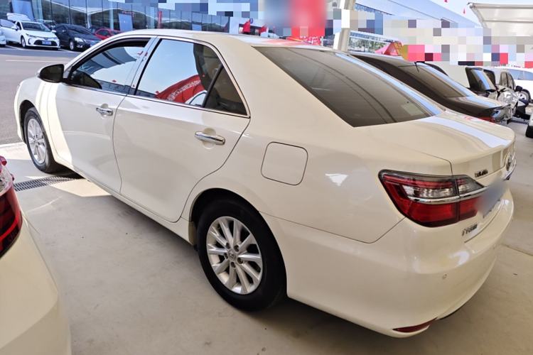Used Toyota Camry 2015 2.0G Premier Edition
