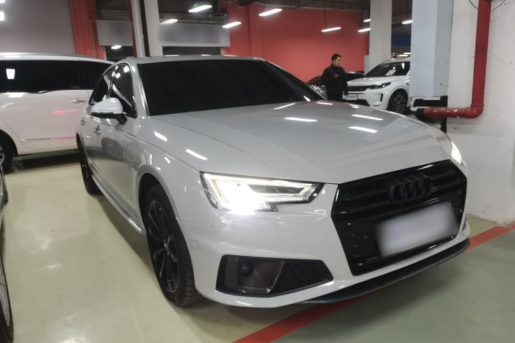 Used Audi A4L 2019 40 TFSI Fashion Edition China VI Emission Standard
