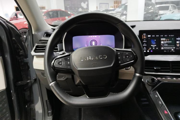 Used Lynk & Co 06 EM-P 2022 PHEV 84 km Range Pro Version
