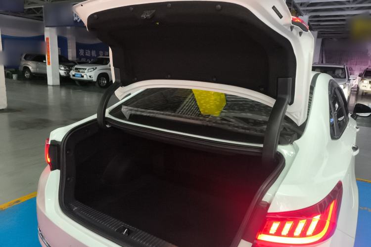 Used BAIC Beijing U7 2019 1.5T Manual Elite Edition China VI
