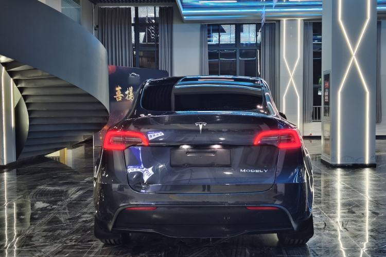 Used Tesla Model Y 2024 Rear-Wheel-Drive Version