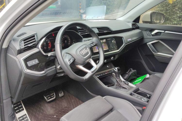 Used Audi Q3 2022 40 TFSI Fashion Dynamic Model