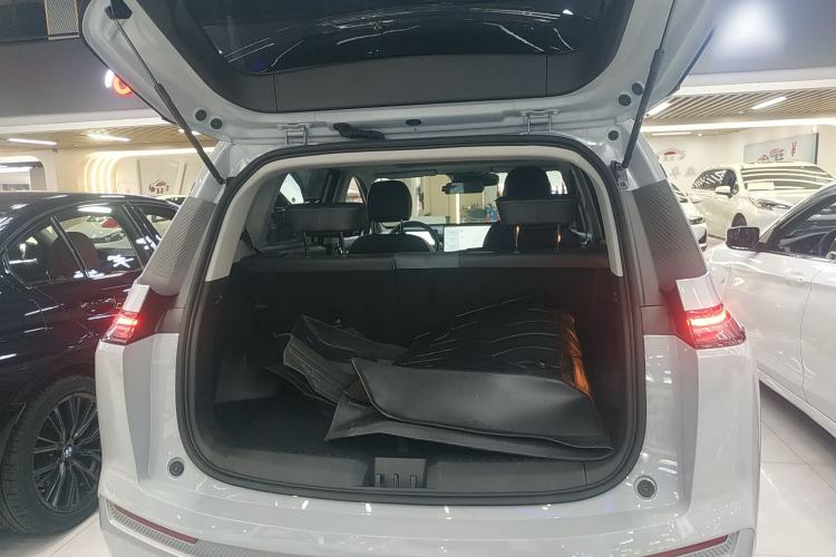 Used AION Y 2023 Younger Star Edition
