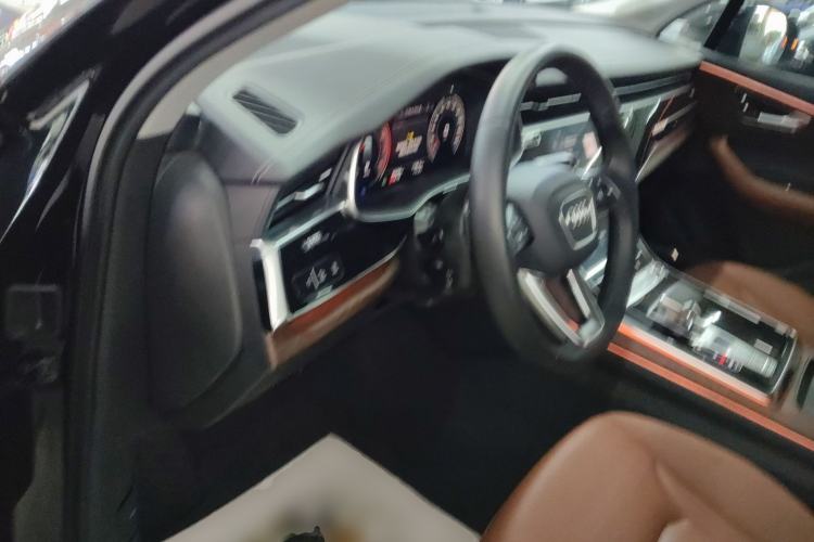 Used Audi Q7 2023 55 TFSI quattro S line Sport Edition
