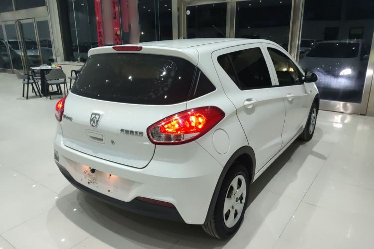 Used Baojun 310 2016 1.2L manual Comfort trim level
