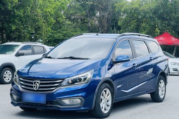 Used Baojun 310W 2017 1.5L Manual Fashion Model China V