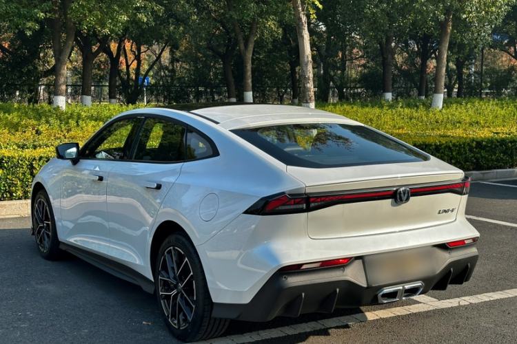 Used Changan UNI-V iDD 2024 Blue Whale Smart Electric iDD 136km Luxury Model
