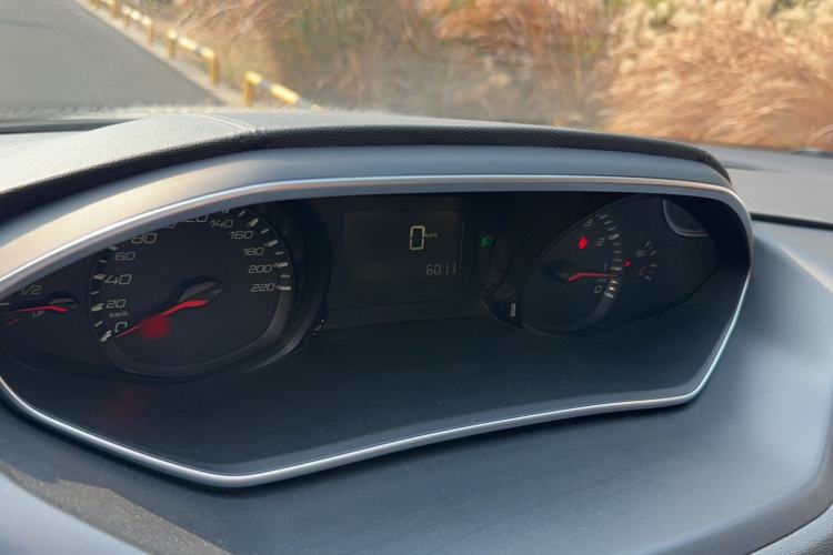 Used Peugeot 308 2016 1.6L Manual Fashion Edition
