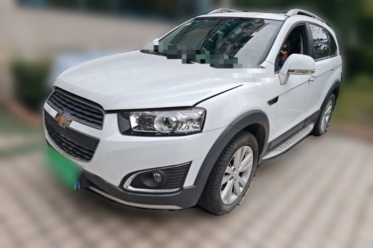 Used Chevrolet Captiva 2015 2.4L 4x4 Flagship Edition 7-Seater
