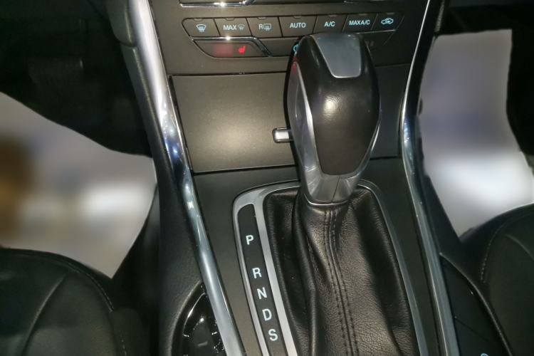 Used Ford Edge 2018 EcoBoost 245 Two-Wheel-Drive Titanium 7-Seater China V Standard
