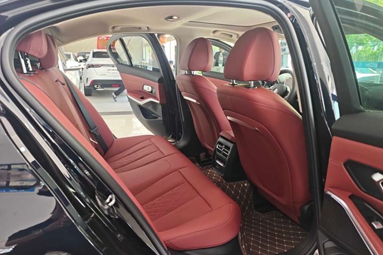 Used BMW 3 Series 2025 325i M Sport Package
