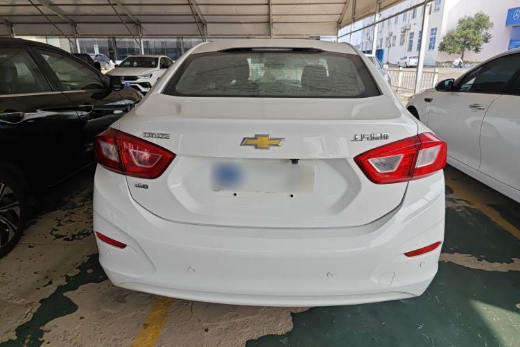 Used Chevrolet Cruze 2018 320 Automatic Pioneer Sunroof Edition