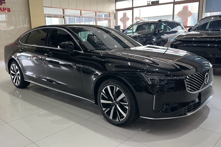 Used Volvo S90 2026 B5 Zhiyi Luxury Edition