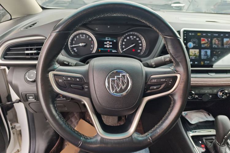 Used Buick GL6 2018 18T 6-Seater Luxury Model
