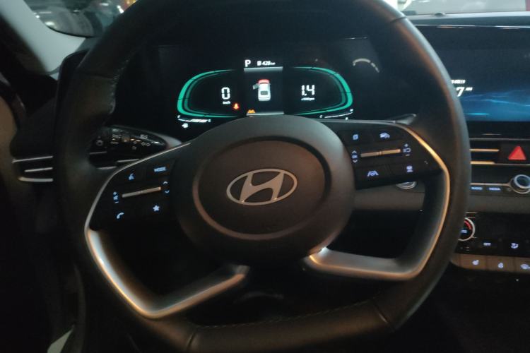 Used Hyundai Elantra 2023 1.5L CVT LUX Prestige Edition