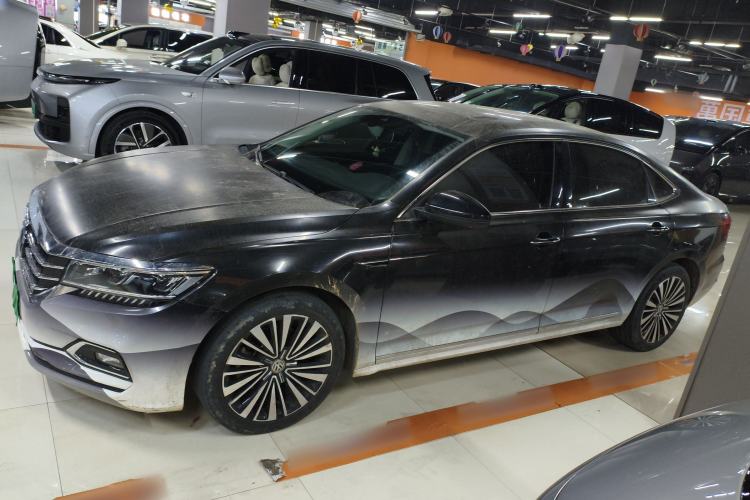 Used Volkswagen Passat 2019 330TSI Luxury Edition China VI Standard
