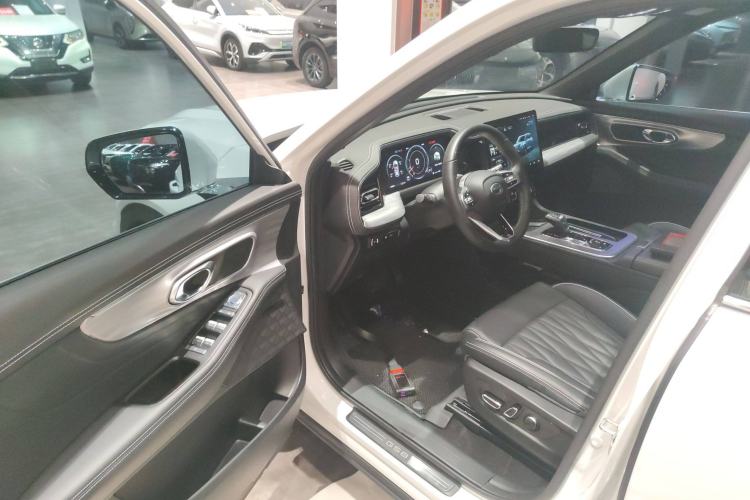 Used GAC Trumpchi GS8 2022 Linghang Series 2.0 TGDI Two-Wheel-Drive Luxury Smart Connectivity Version (7 Seats)
