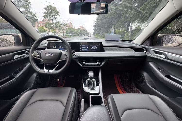 Used Ford Escort 2021 1.5L Automatic Diamond Edition
