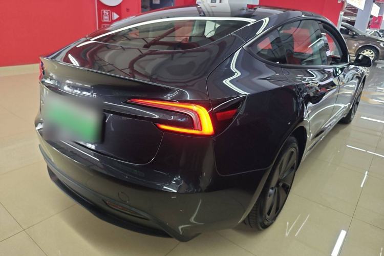 Used Tesla Model 3 2023 Long-Range All-Wheel-Drive Version
