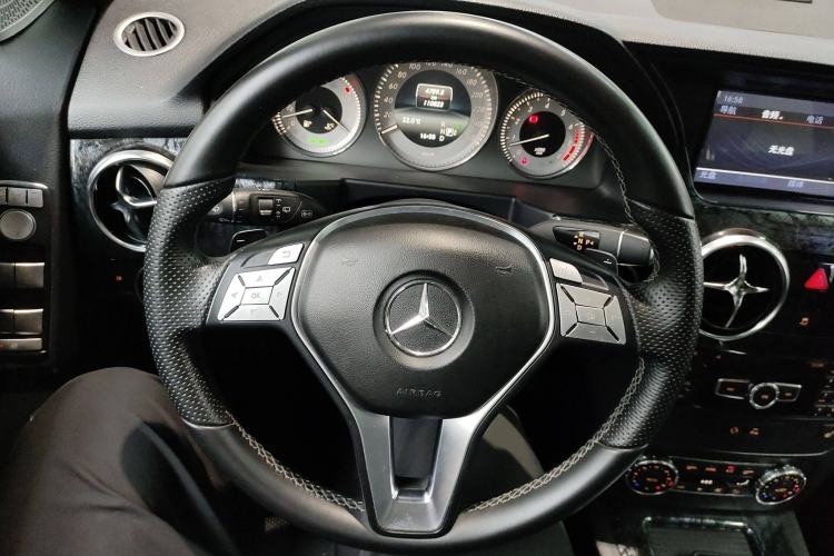 Used Mercedes-Benz GLK-Class 2013 Facelift GLK 300 4MATIC Fashion Edition