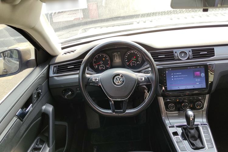 Used Volkswagen Passat 2016 280TSI DSG Prestige Edition
