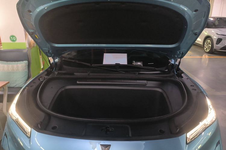 Used  S05 2024 510 Ultra Pure Electric Version
