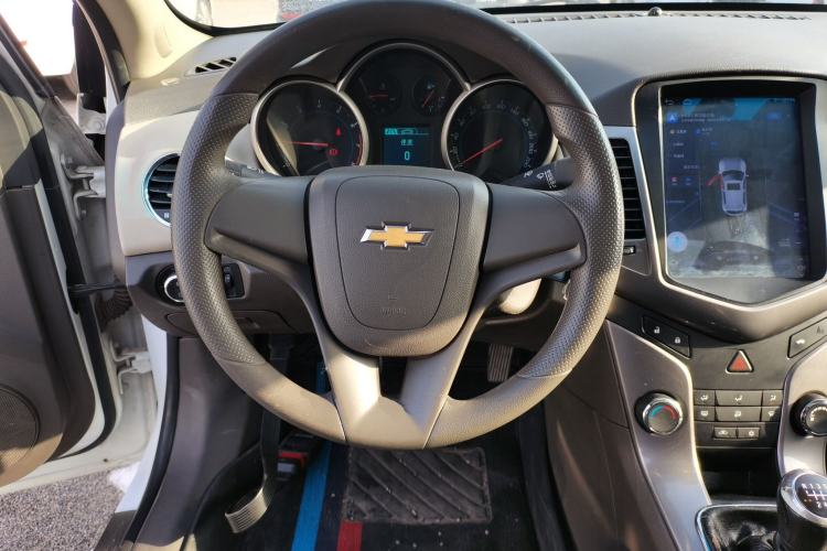 Used Chevrolet Cruze 2015 1.5L Classic SE MT