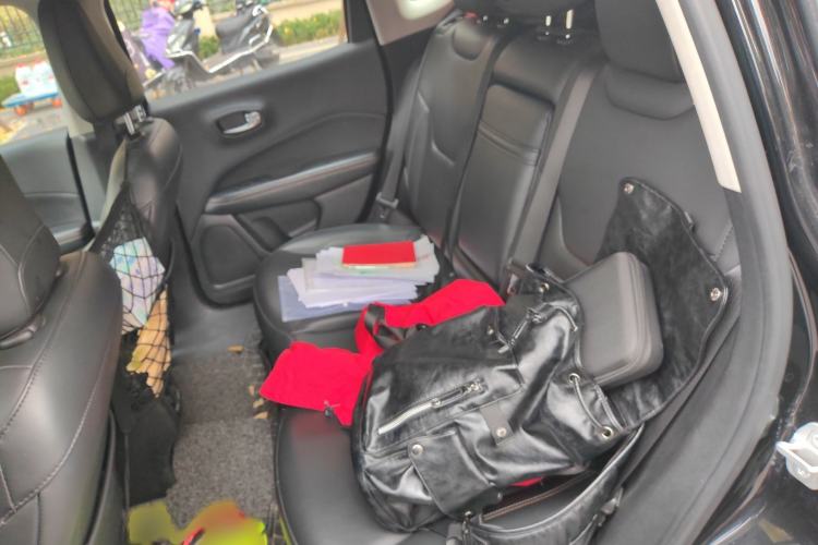 Used  Compass 2017 200T Automatic Family Edition