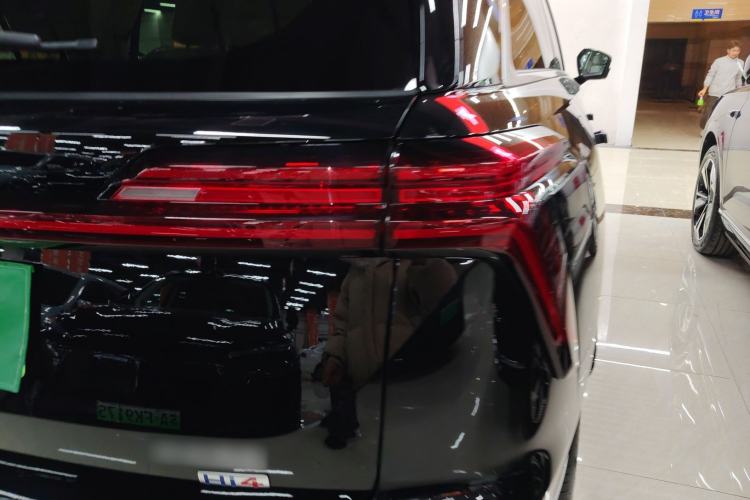 Used Wey Lanshan 2025 Four-Wheel Drive Max
