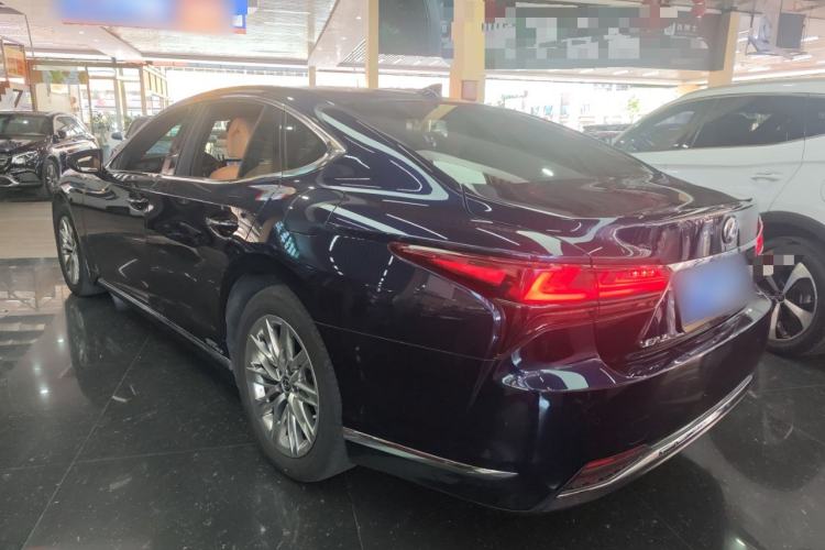 Used Lexus LS 2021 500h Luxury Edition
