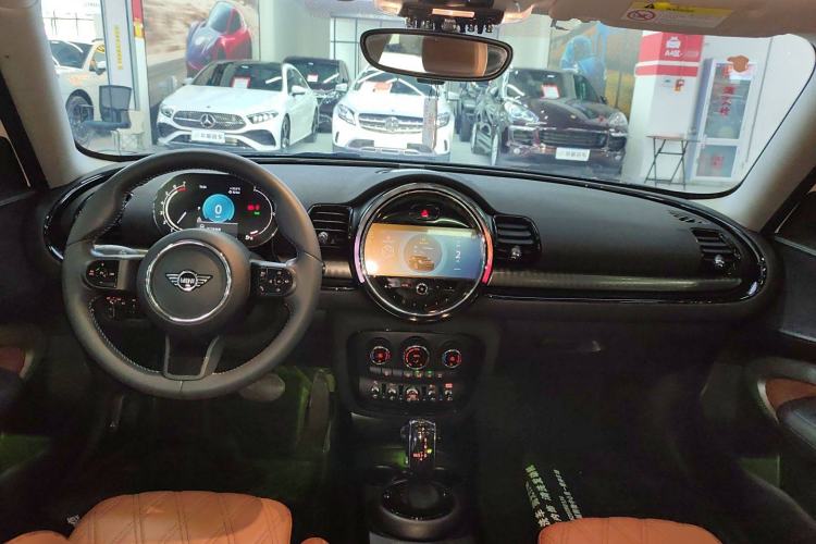 Used  Clubman 2022 Facelift 1.5T COOPER Connoisseur
