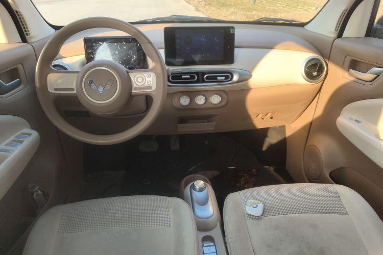 Used Wuling Hongguang MINIEV 2025 Four-Door Version Premium Edition
